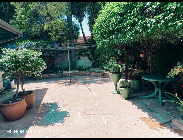 3 BEDROOM HOUSE FOR SALE IN BIRCHLEIGH